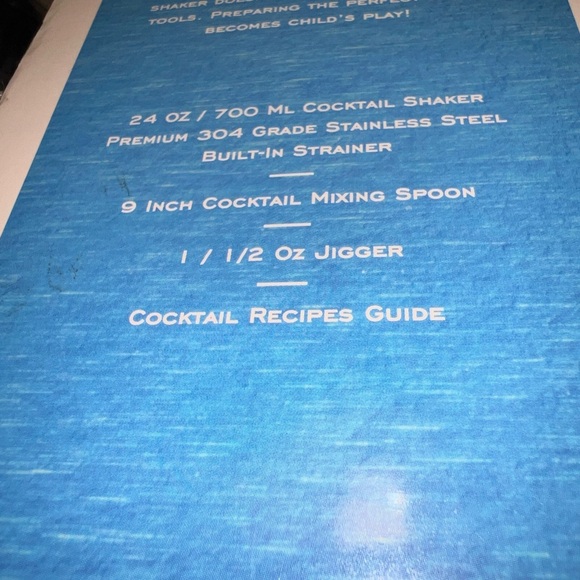 Cresimo 24 Oz. Stainless Steel Cocktail Shaker w/built-in strainer 3 Pce Set New - Picture 10 of 16